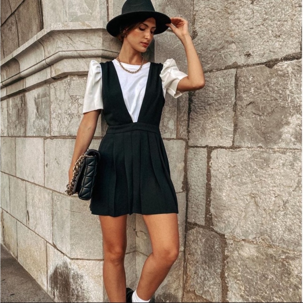 NWOT Zara Box Pleat Pinafore Dress